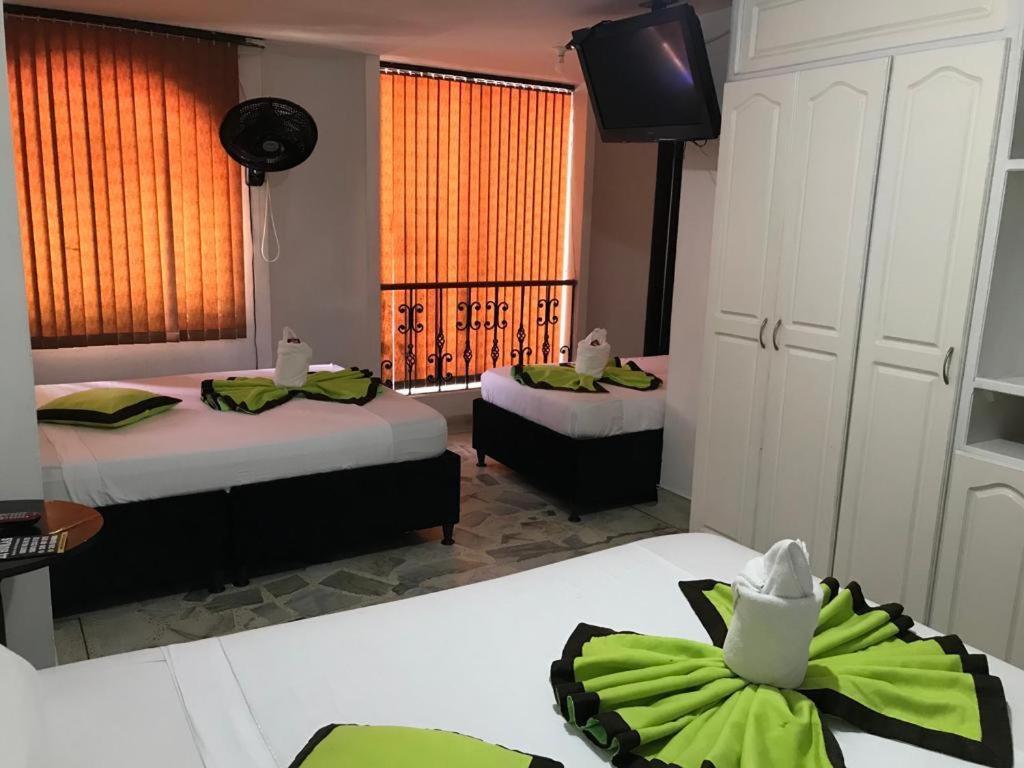 Hotel Astorias Pereira Exterior photo